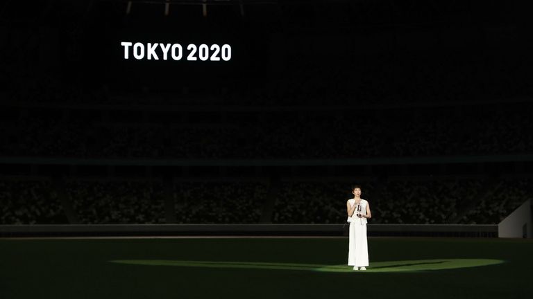 23. JULI: Die japanische Schwimmerin Ikee Rikako läutet mit einer Rede den Countdown für die Olympischen Spiele 2021 ein.