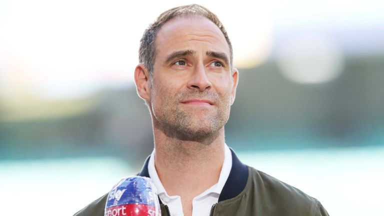 Oliver Mintzlaff und RB Leipzig möchten das DFB-Pokalspiel beim FC Augsburg erst im kommenden Jahr bestreiten.