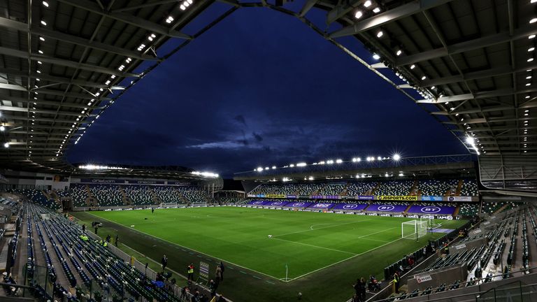  Im August des kommenden Jahres trifft der Gewinner des Henkelpotts im UEFA Supercup auf den Sieger des Europa-League-Titels. Aktueller Titelverteidiger ist der FC Bayern. Das Duell findet im August 2021 in Belfast (Nordirland) statt.