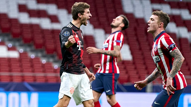 Thomas Müller trifft nach seiner Einwechslung per Elfmeter und verhindert damit die Bayern-Niederlage gegen Atletico. 
