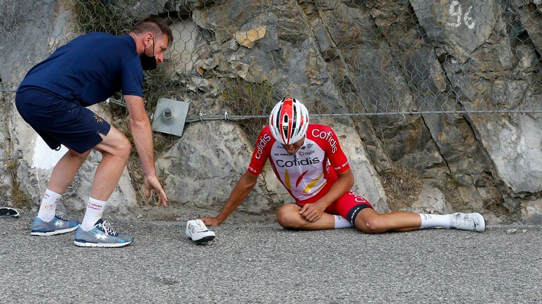 31. AUGUST: Anthony Perez hat es bei der Tour de France scher erwischt. Der Radrennfahrer stürzte und brach sich das Schlüsselbein.