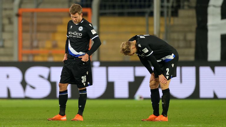 Platz 3: Arminia Bielefeld - in der aktuellen Saison seit 7 Spielen sieglos. Die Arminen belegen derzeit Rang 17.