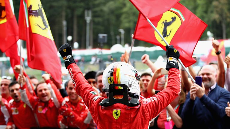  2018: Vettel wird am Ende wieder nur Vize-Weltmeister. Mit 320 Punkten und  fünf Siegen ist es aber seine beste Ferrari-Saison.