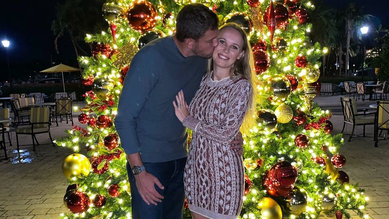 Caroline Wozniacki setzt sich gekonnt in Szene. (Quelle: https://twitter.com/CaroWozniacki)