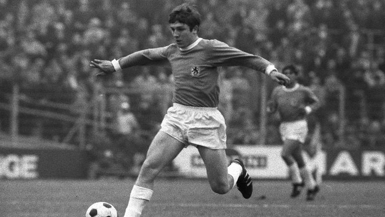 Platz 4: Klaus Fischer (1860 München), Eintracht Frankfurt gegen TSV 1860 München (4:3) am 01.11.1969 (19 Jahre, 309 Tage)