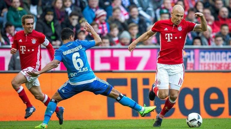 Seit 2018/19 spielt der Hamburger SV zweitklassig. In den vier Bundesliga-Spielen davor kassierte der HSV vier Niederlagen gegen die Bayern. Vier Spiele, vier Niederlagen, null Punkte.