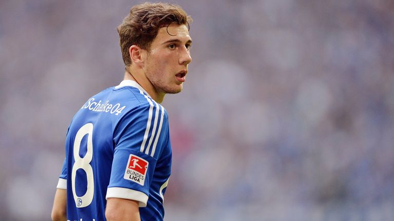 Leon Goretzka trägt beim FC Bayern München die Rückennummer 18. Bei seinem Ex-Klub FC Schalke 04 spielte Goretzka noch mit der 8.