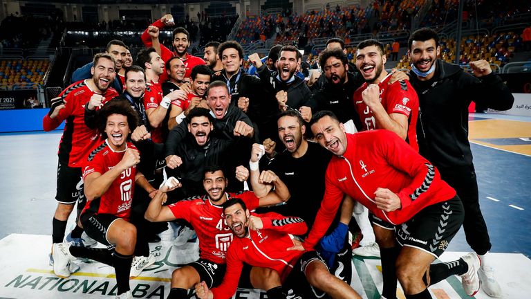 Ägypten ist bei der Heim-WM ins Viertelfinale eingezogen.