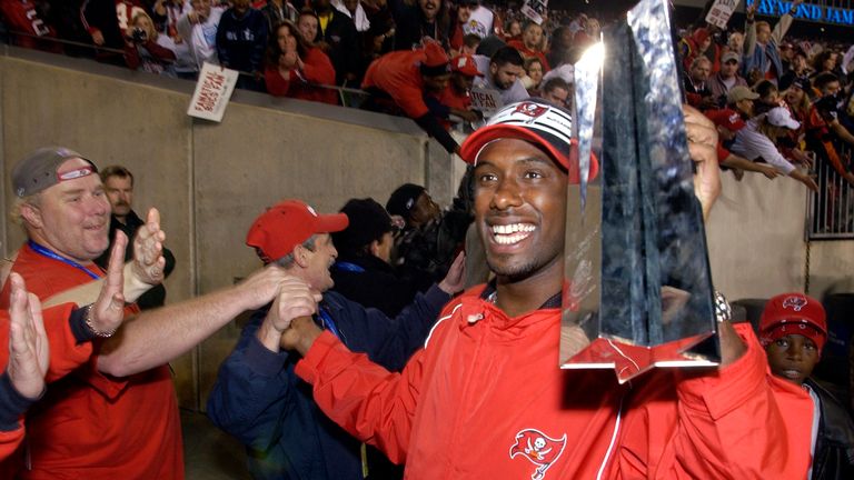 2003 - Super Bowl 37: Dexter Jackson (Tampa Bay Buccaneers)