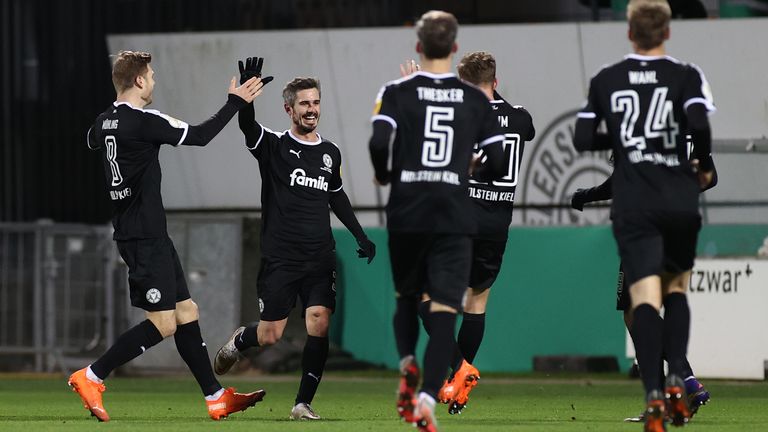 Holstein Kiel wirft den FC Bayern sensationell aus dem DFB-Pokal.