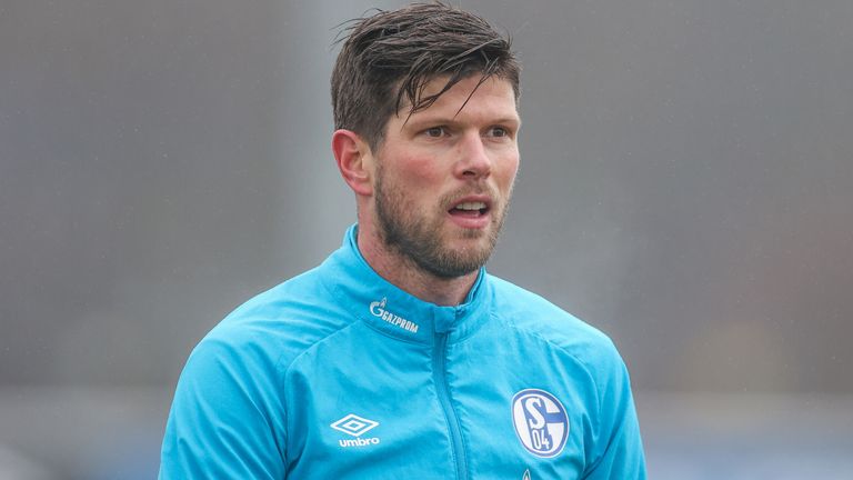 Klaas-Jan Huntelaar absolvierte am Mittwoch Teile des Mannschaftstrainings beim FC Schalke 04.
