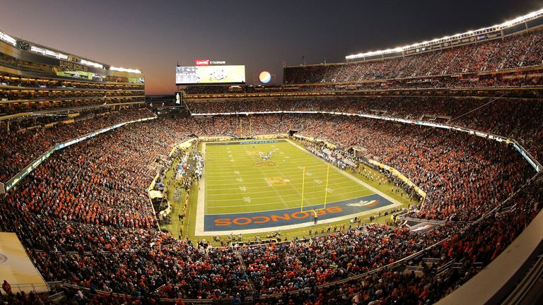 2016 - Levi’s Stadium (Santa Clara, Kapazität: 68.500 Plätze) - Denver Broncos - Carolina Panthers 24:10