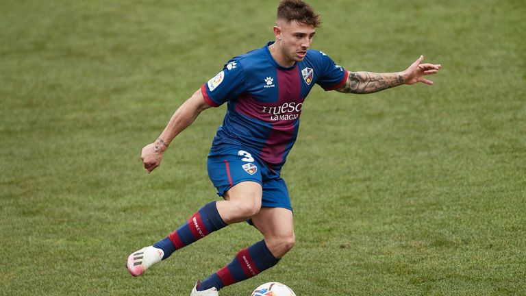 Stuttgart: Pablo Maffeo (SD Huesca), Nikolas Nartey (Sandhausen)