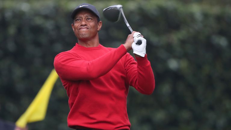 Tiger Woods ist an der Bandscheibe operiert worden.