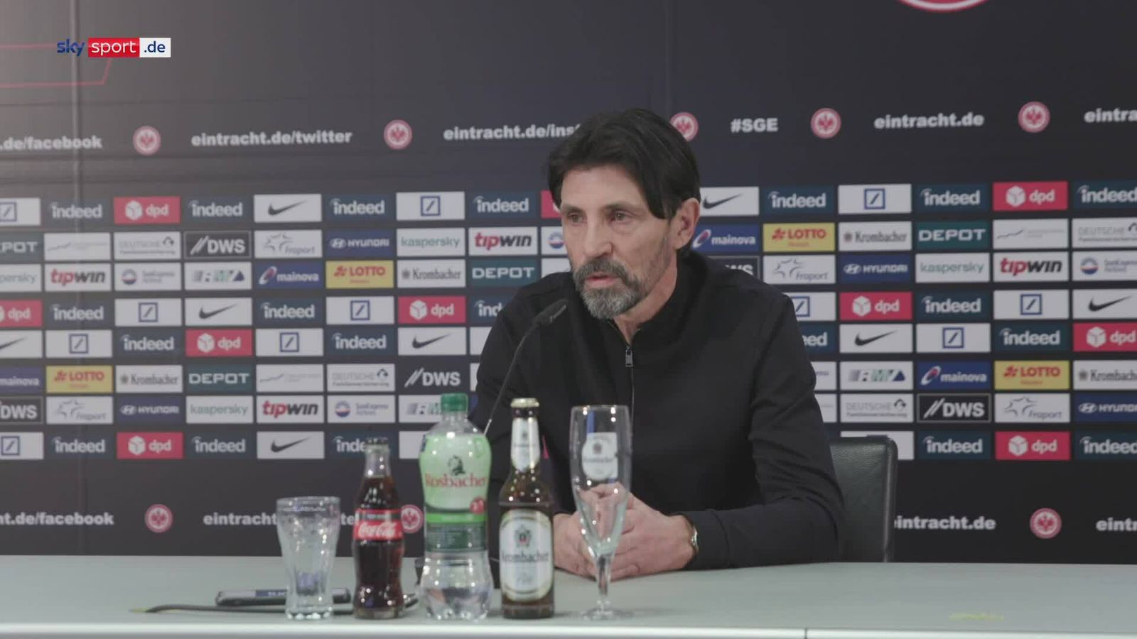 Winterplanungen bei Eintracht Frankfurt und Bruno Hübner