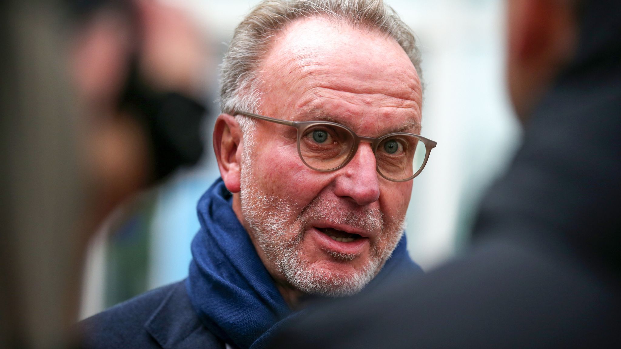 Fußball News: Rummenigge warnt vor Neiddebatte im Fußball ...