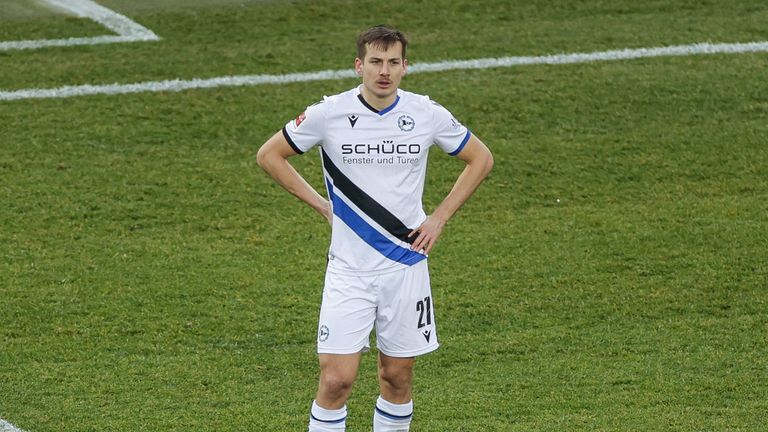 Arminia Bielefeld
Ausrüster: Macron