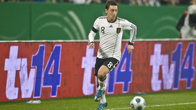 Platz 15: Mesut Özil - 20 Jahre, drei Monate und 27 Tage