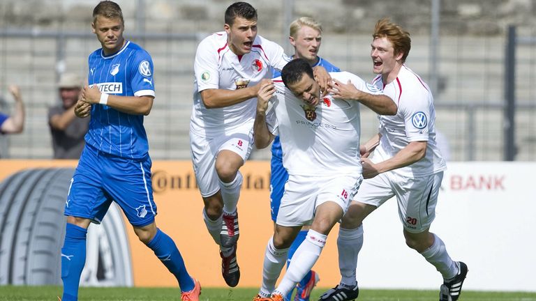 Saison 2012/13
Der Viertligist Berliner AK düpiert den Europapokal-Anwärter 1899 Hoffenheim in der ersten Runde 4:0. 