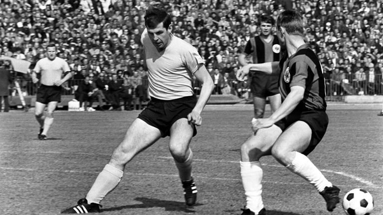 Borussia Dortmund: Lothar Emmerich (Saison 1965/1966) 31 Tore