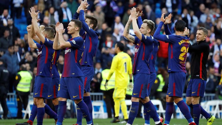 23.12.2017: Nur eine Woche nach dem Triumph bei der Klub WM, verlieren die Königlichen das El Clasico gegen den FC Barcelona mit 0:3.