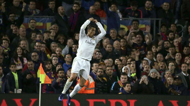 02.04.2016: Im El Clasico schlägt Real Madrid den Weltpokalsieger FC Barcelona mit 2:1.