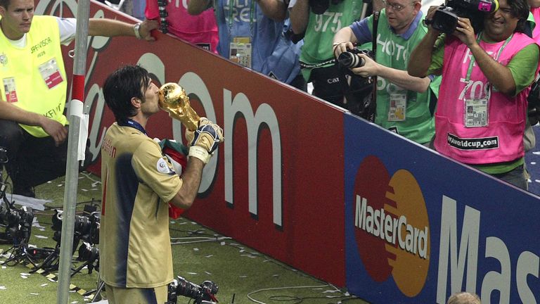 Gianluigi Buffon (Juventus) - Weltmeister 2006 mit Italien