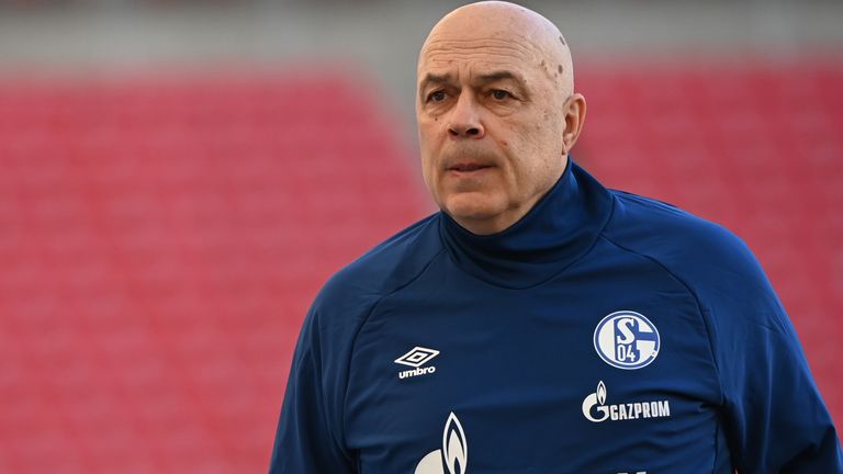 Der FC Schalke 04 trennt sich nach nur zehn BL-Partien von Trainer Christian Gross.