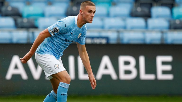 MANCHESTER CITY - NEU: Keiner / GESTRICHEN: Taylor Harwood-Bellis, Cieran Slicker