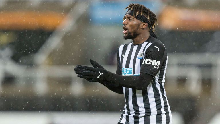 Newcastle United: -4