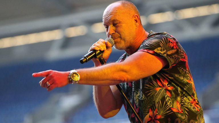 Olaf Henning (Sänger „Cowboy und Indianer“): 3:1