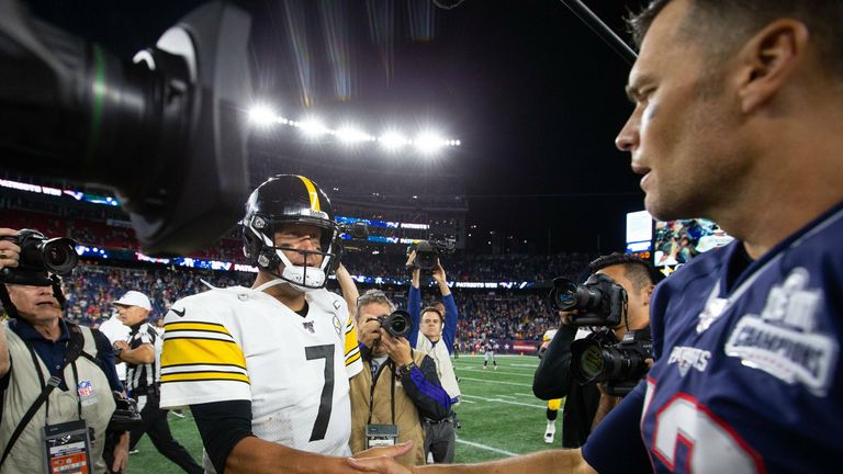 Wer ist Rekordsieger im Super Bowl?
Die Steelers und Patriots sind mit jeweils sechs Meisterschaften gleichauf. Beide Mannschaften haben es diesmal nicht geschafft. Diese Zahl wird sich also vorerst nicht erhöhen.