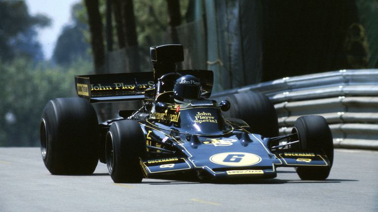 1975: Der Lotus-Ford 72E  von Jacky Ickx sticht ins Auge.