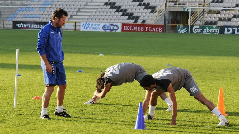 Von 2008 bis 2009 war Matthäus bisherige Vereinsstation bei Maccabi Netanja in Israel. In dieser Saison belegte er mit Maccabi den vierten Platz in der Tabelle.