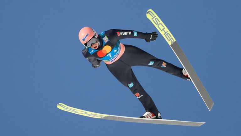 Karl Geiger gelingt beim Weltcup-Finale in Planica ein herausragender Saisonabschluss.