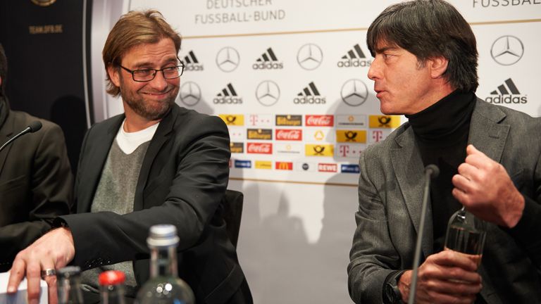 Jürgen Klopp (l.) und Joachim Löw (r.) auf einer Trainertagung 2013.