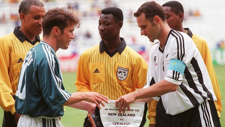 Mit 38 Jahren und 128 Tagen ist er zudem der älteste Torschütze der Nationalmannschaft. Sein letztes Tor erzielt er am 28. Juli 1999 beim Confed-Cup in Mexiko gegen Neuseeland zum 2:0-Endstand.