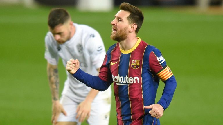 Lionel Messi zog mit Barca-Legende Xavi gleich.
