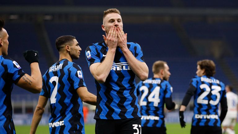 Milan Skriniar's Treffer zum 1:0 reicht Inter Mailand zum Sieg gegen Atalanta Bergamo.