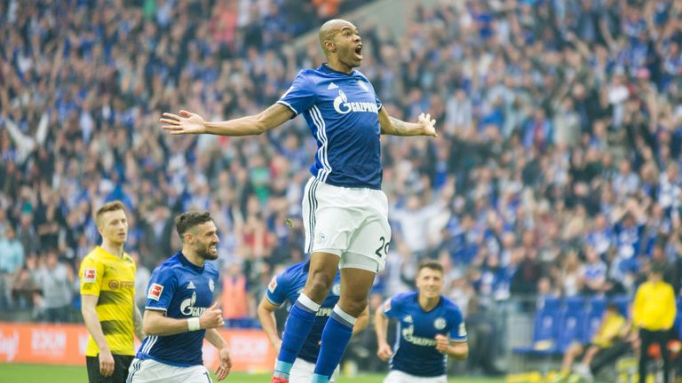 BRASILIEN: Naldo (Werder Bremen, VfL Wolfsburg, Schalke 04) 358 Spiele