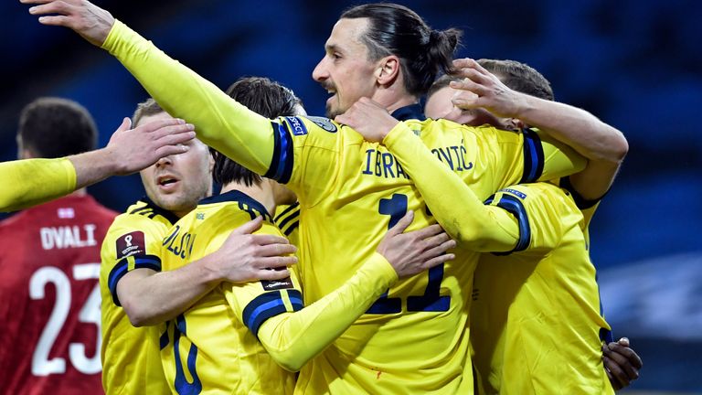 Zlatan Ibrahimovic feiert ein perfektes Comeback in der schwedischen Nationalmannschaft.
