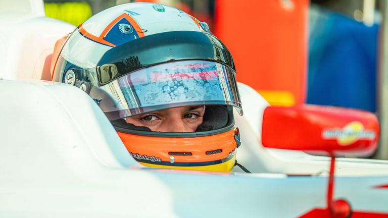 Sebastian Montoya startet in der Formel 4.