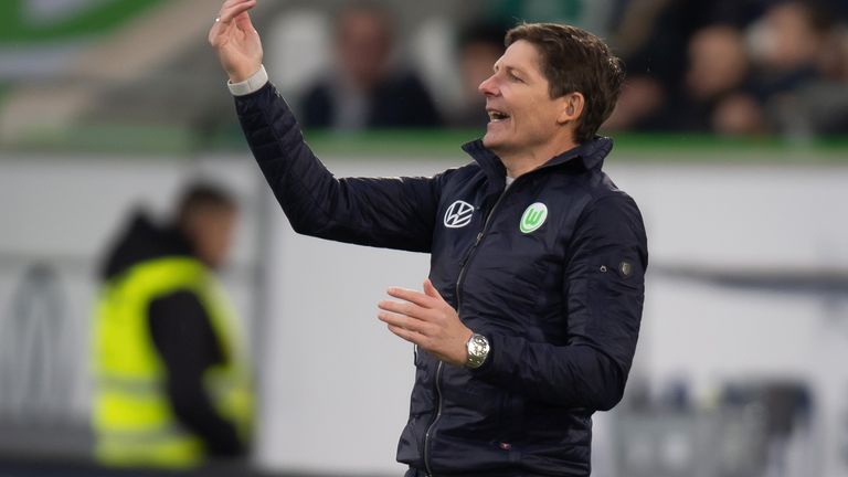 Wolfsburg Trainer Oliver Glasner hat seine Mannschaft vor dem Duell in Leipzig eingeschworen.