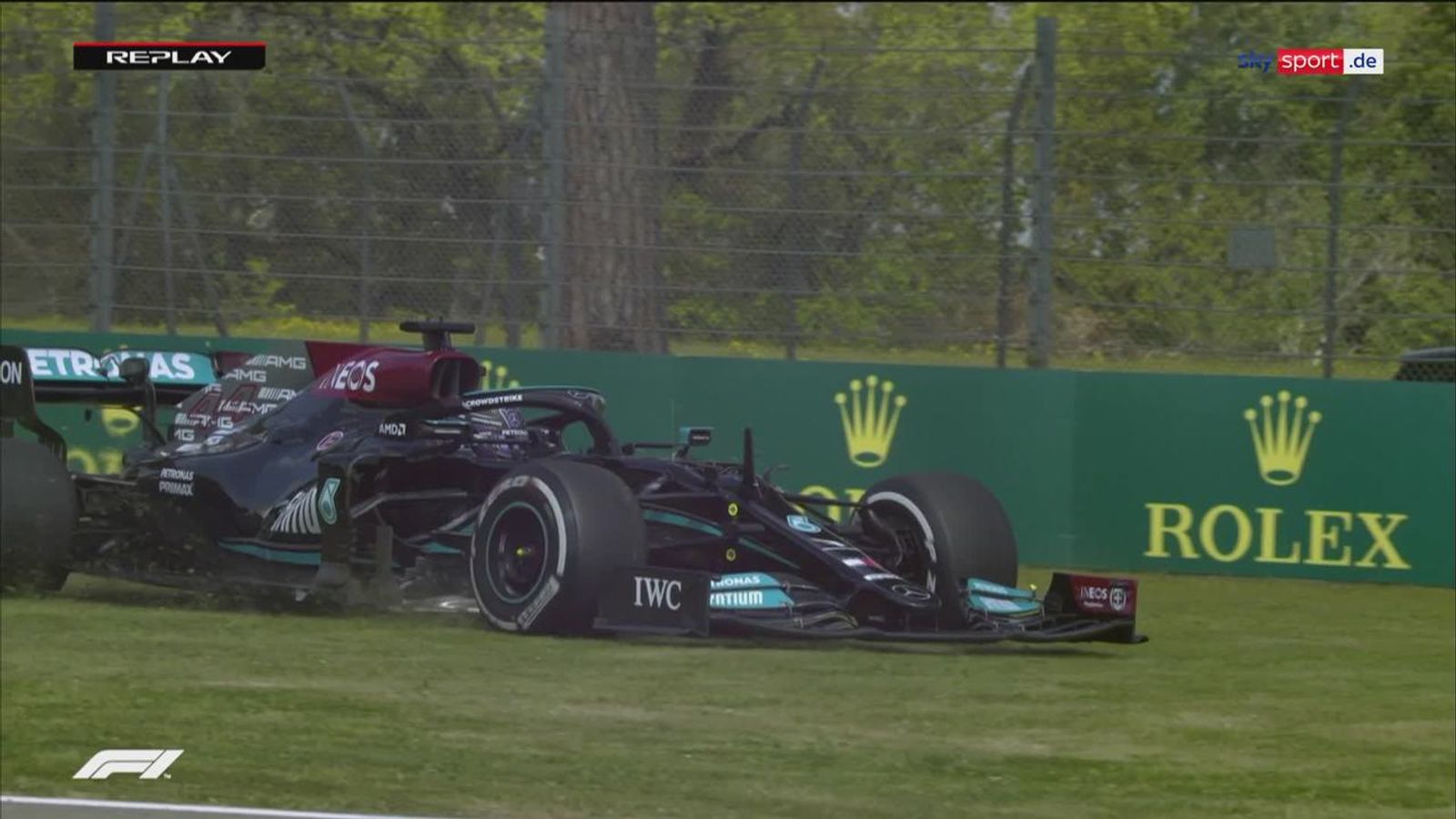 Formel 1 Video: Lewis Hamilton abseits der der Strecke in ...