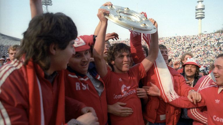 Der FC Bayern München ist Deutscher Meister 1986.