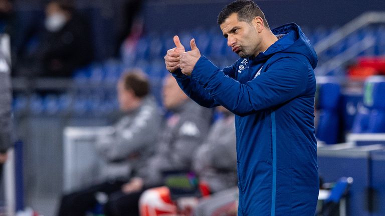 2. März 2021: Dimitrios Grammozis wird fünfter Coach der Spielzeit, er soll auch bei einem Abstieg bleiben.