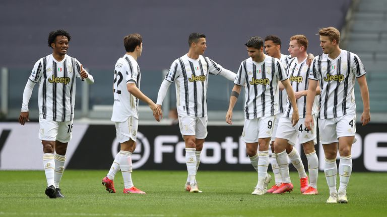 Platz 11: Juventus (Serie A); Wert: 1,64 Milliarden Euro; Veränderung in den letzten beiden Jahren: 29 Prozent; Einnahmen: 370 Millionen Euro 