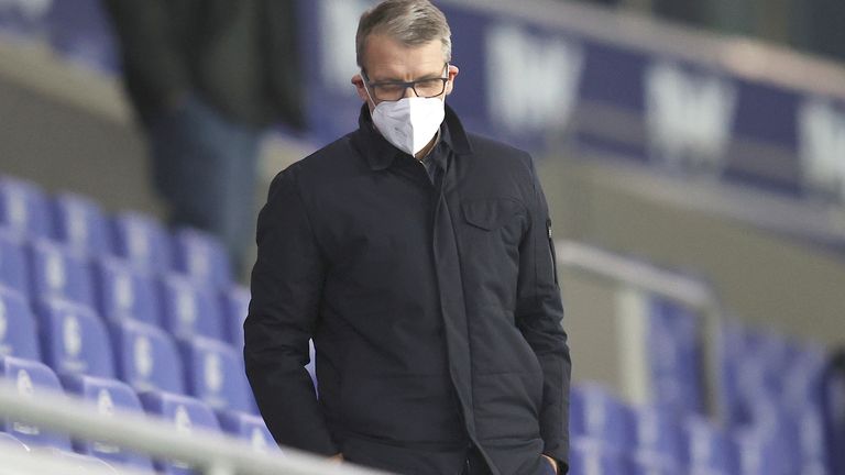 31. März 2021: Der bisherige Nachwuchschef Peter Knäbel wird zum Sportvorstand befördert.