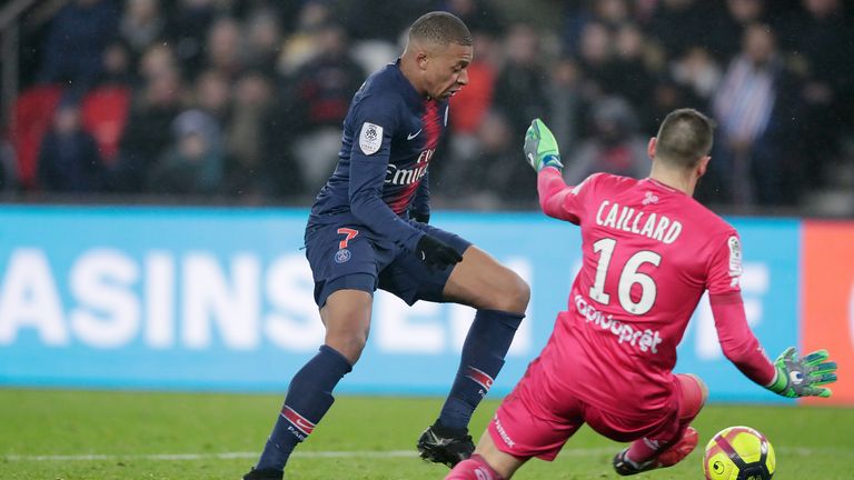 HÖCHSTER SIEG VON PSG: 9:0 - 2018/19 gegen EG Guingamp und 2015/16 gegen ES Troyes
