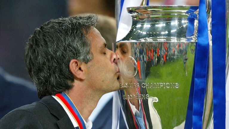 Viertelfinal-Teilnahmen: 6 (davon weitergekommen: 1); CL-Titel: 1